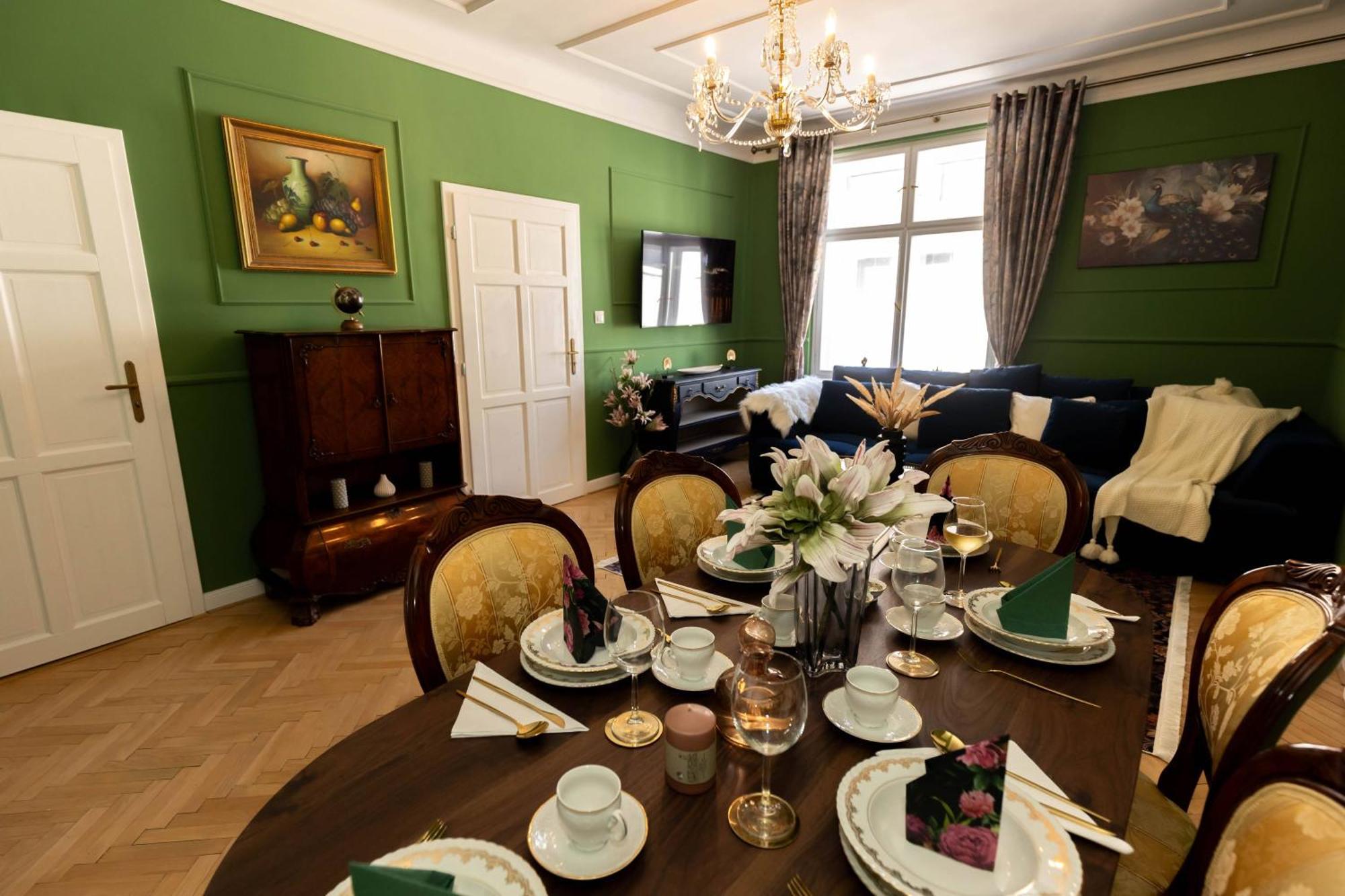 New, Stylish And Spacious Apartment Bratislava Eksteriør billede
