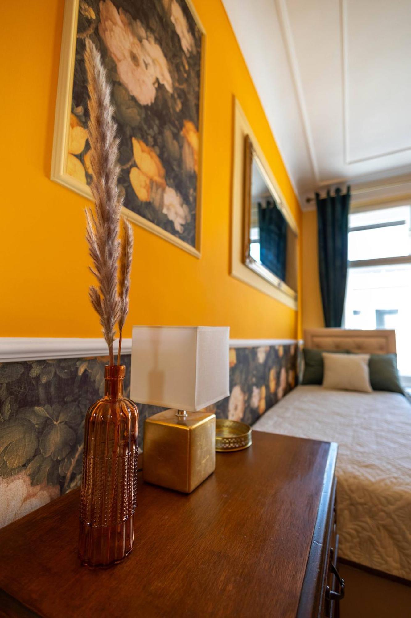 New, Stylish And Spacious Apartment Bratislava Eksteriør billede