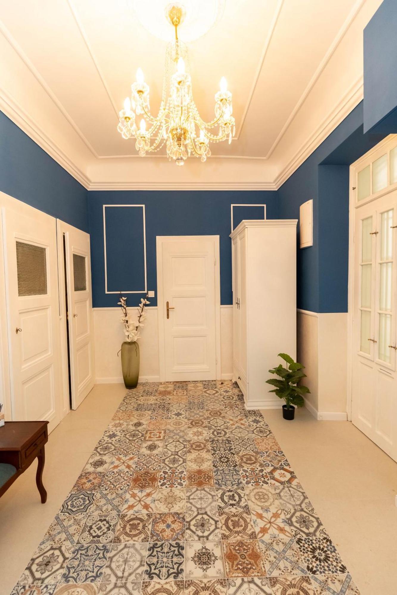 New, Stylish And Spacious Apartment Bratislava Eksteriør billede