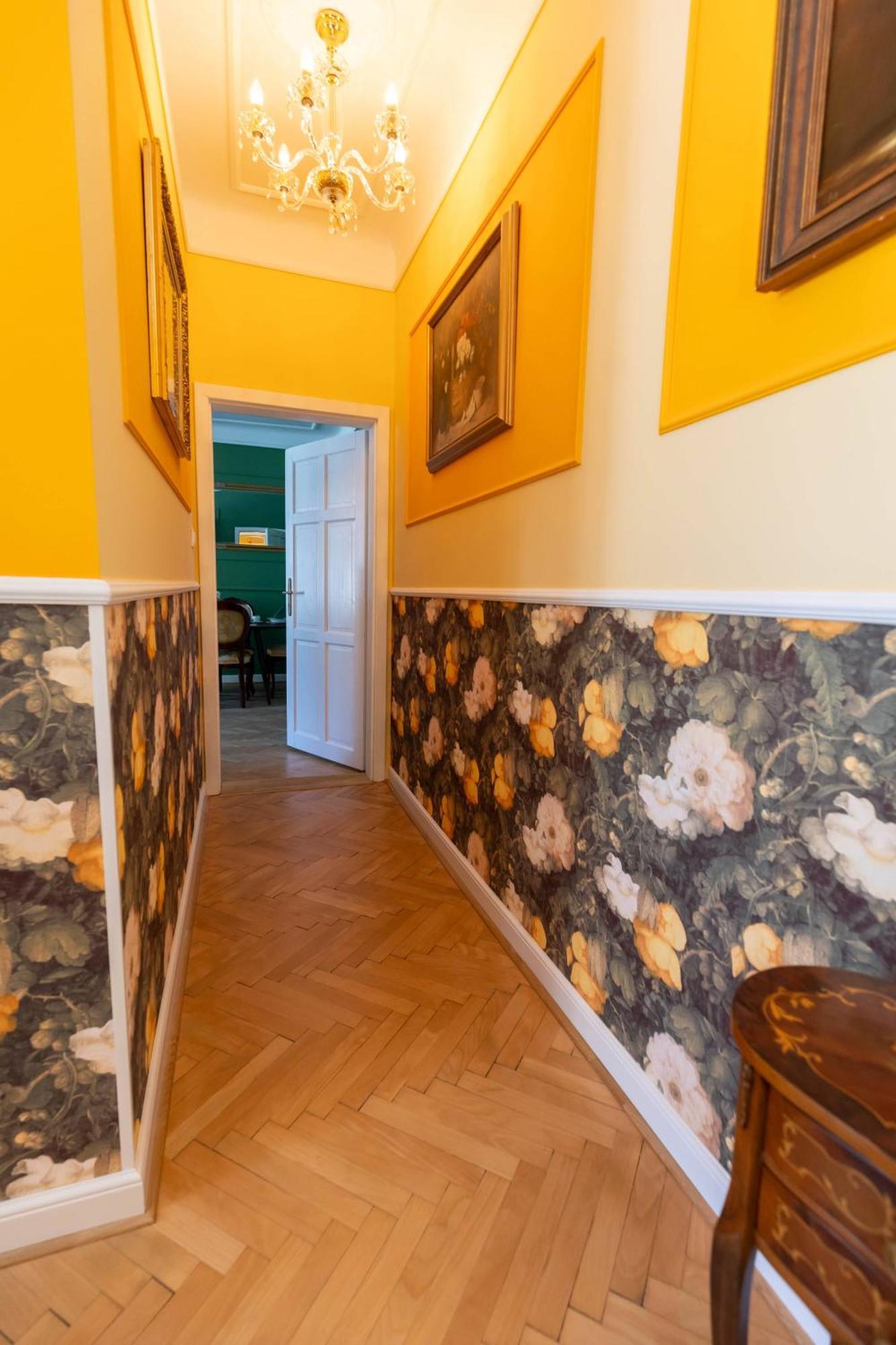 New, Stylish And Spacious Apartment Bratislava Eksteriør billede
